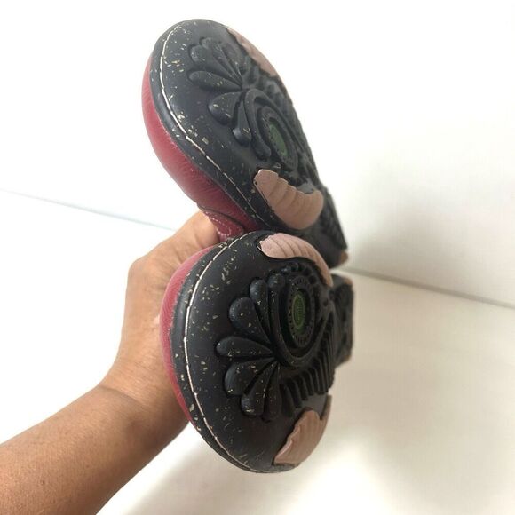 Jambu Adventure Womens 9.5M Red Leather Flats Comfort Casual Floral Slip On Shoe - Picture 8 of 12
